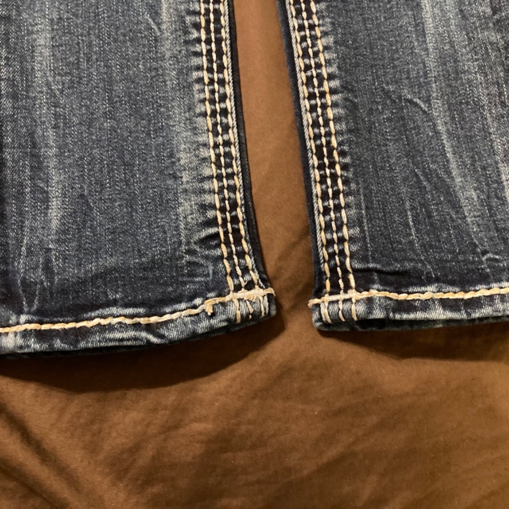 Rock Revival Jeans - Picture 6 of 8